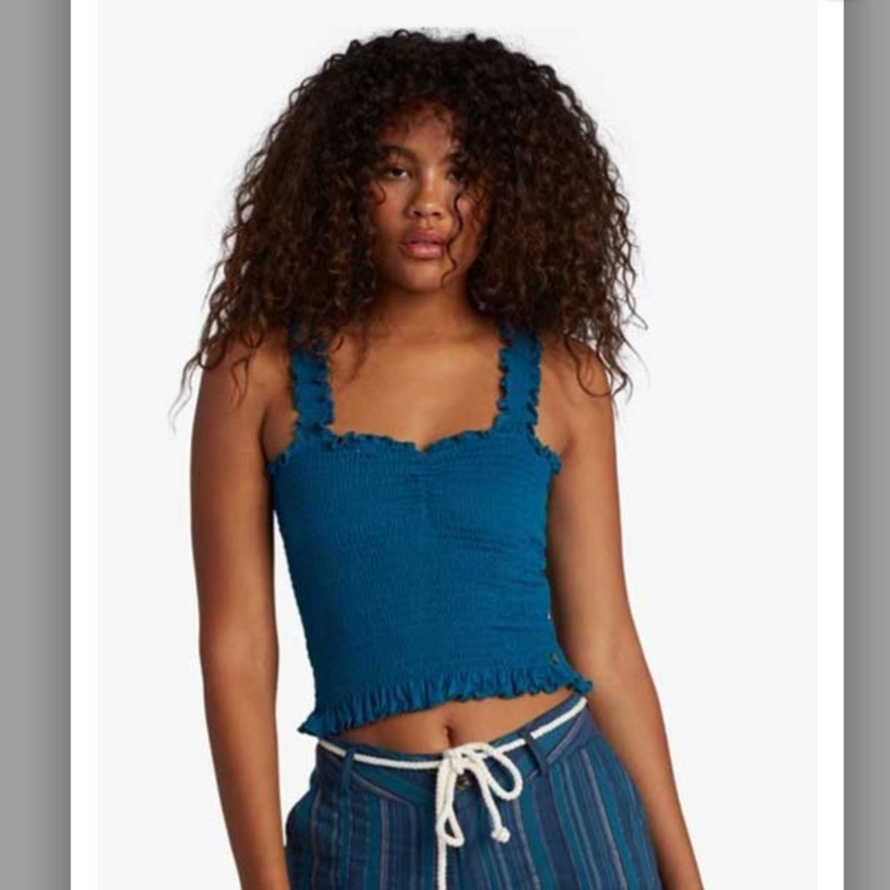 ROXY women's size L, blue Sunday Mind Smocked Strappy Top, EUC.